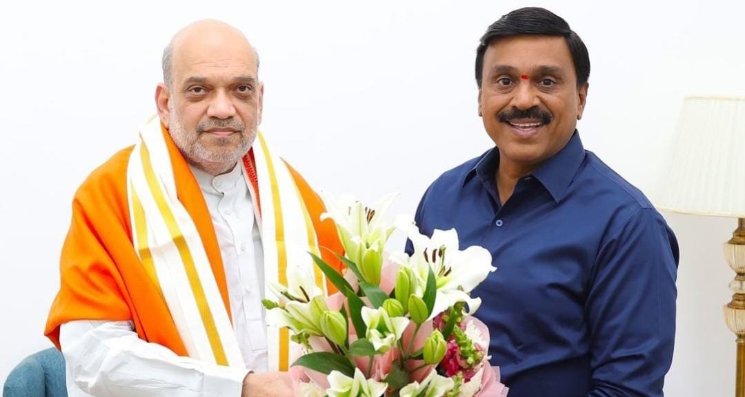 जनरधन रेड्डी ने लोकसभा चुनावों के पूर्व बीजेपी में फिर से शामिल हो गए हैं !