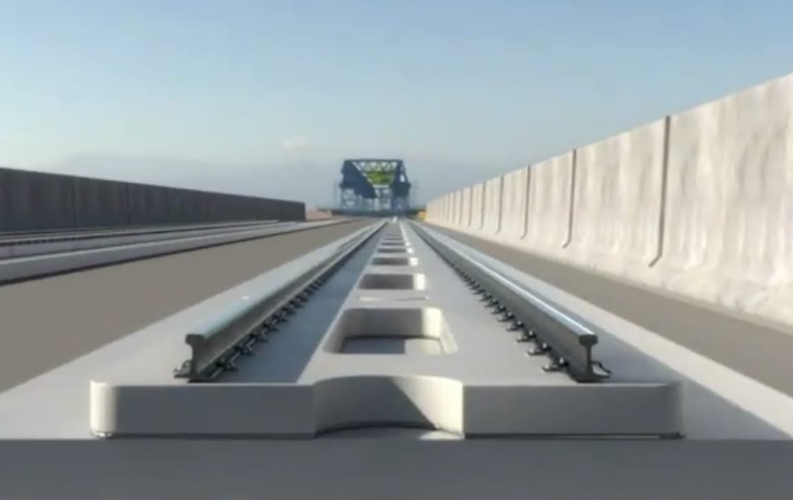 “Revolutionizing Railways: India’s First Bullet Train Track Breaks Ground with Innovative Ballastless System!”