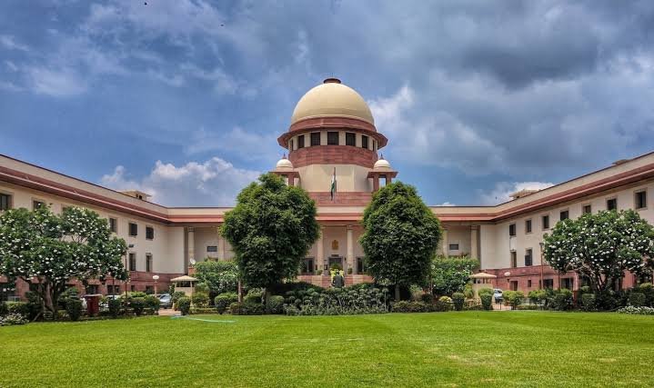 “Supreme Court Halts Order on UP Madrassas, Safeguarding Education for 17 Lakh Students”